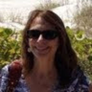 Meet your Posher, Adrienne